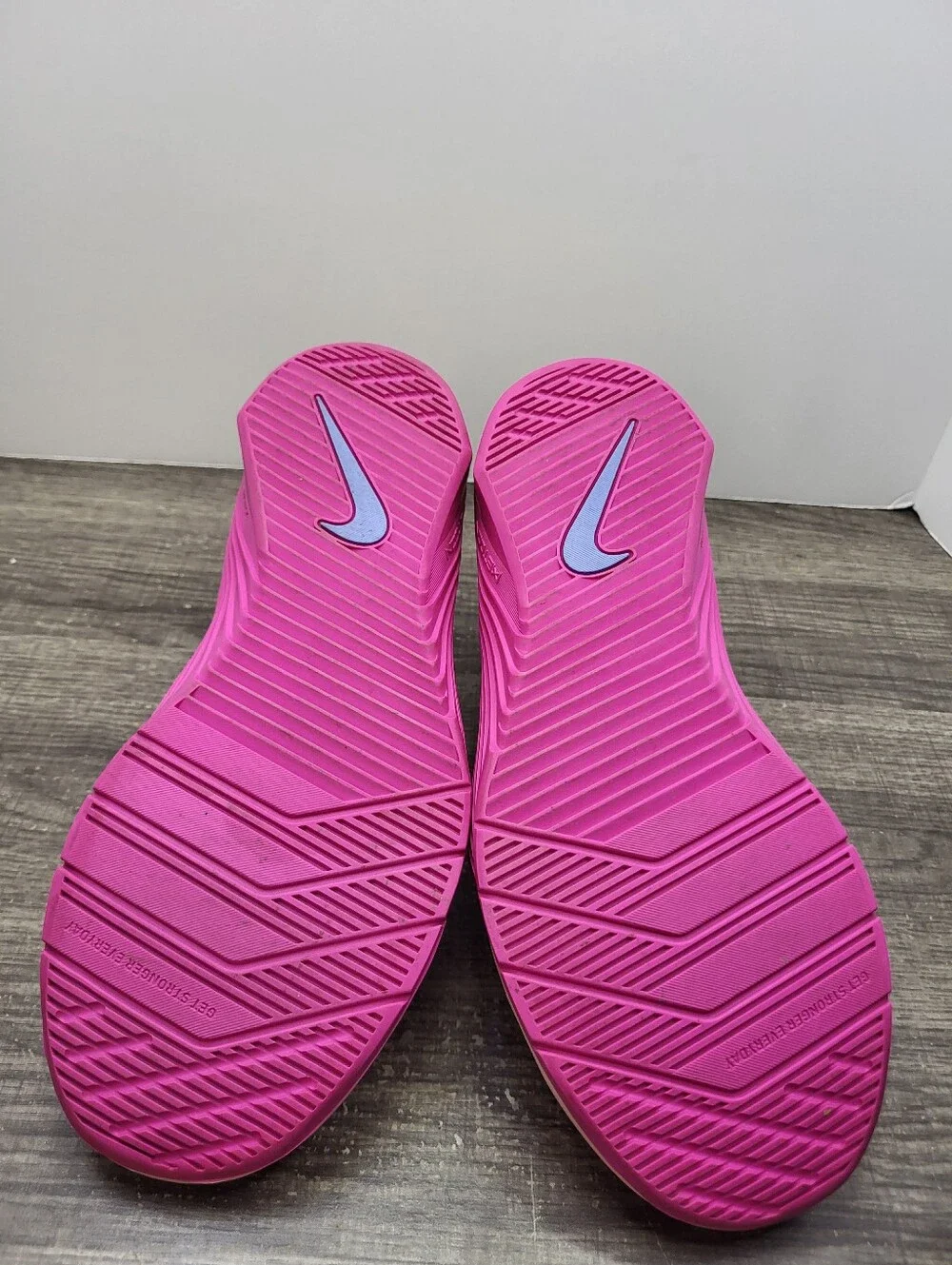 Nike Metcon 5 Training Shoes Womens 8.5 Pink Yellow Gym Sneakers AO2982-668
